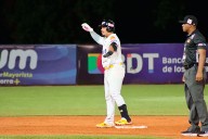 Tigres vino de atrás ante Cardenales para alcanzar nuevamente el 1er lugar