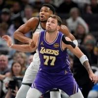 Doncic scores 41 to propel Lakers to NBA win over Bucks