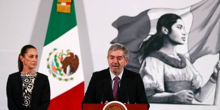 Sheinbaum confirma que Juan Ramón de la Fuente dejará temporalmente la SRE por intervención quirúrgica