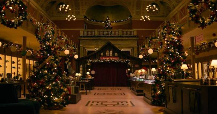 Where was Netflix's Jingle Bell Heist filmed? 