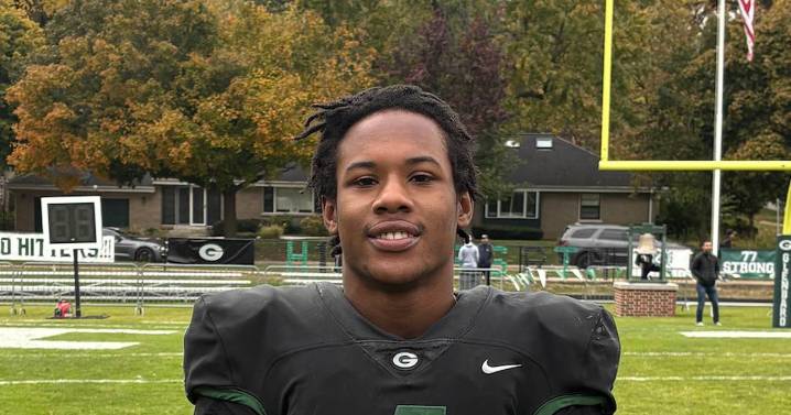 In return to playoffs, Glenbard West starts fast in win over Willowbrook