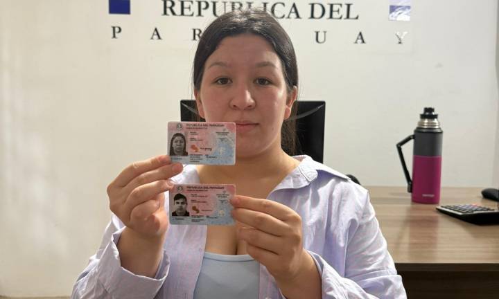 Clorinda: Sigue la entrega de cedulas tramitadas en el Consulado Paraguayo