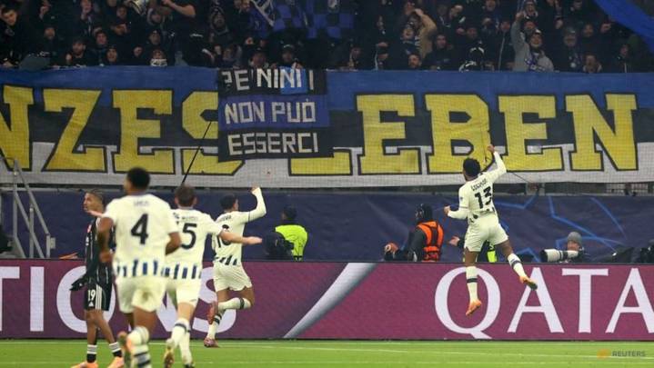 Atalanta stun Frankfurt with five