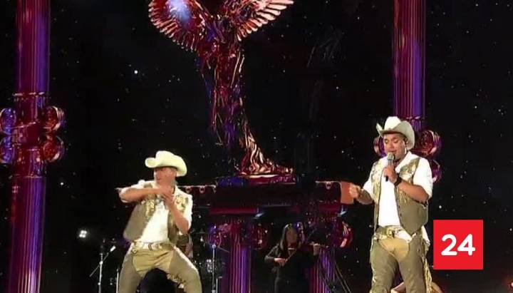 Zúmbale Primo conquista el Estadio Nacional con su cumbia ranchera