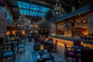 Mumbai Food Guide: Inside Lower Parel's New Immersive Restaurant Luna Et Sol That's Taking Over Every Instagram Reel