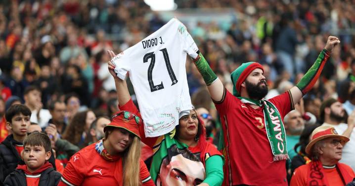 Real Madrid apologizes for showing wrong player in tribute to Diogo Jota and André Silva