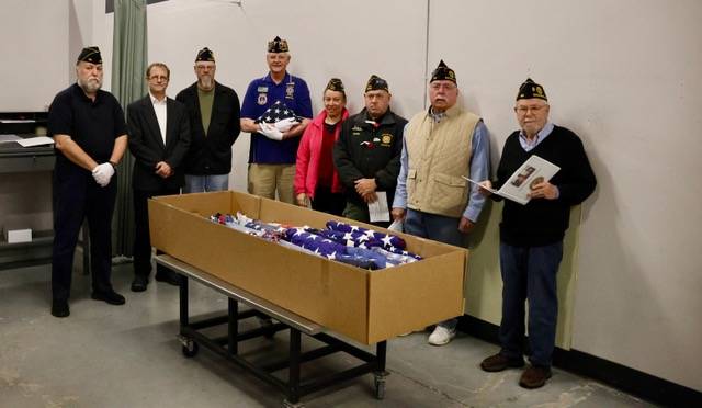 Edmonds American Legion, VFW Posts hold flag retirement ceremony