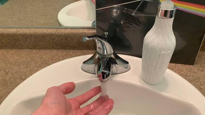 Local Man Washes Hands to the Entire 'Dark Side of the Moon' Album