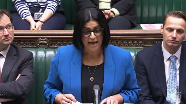 ‘Boriswave’ Brexit migrants forced to wait up to 20 years to become UK resident