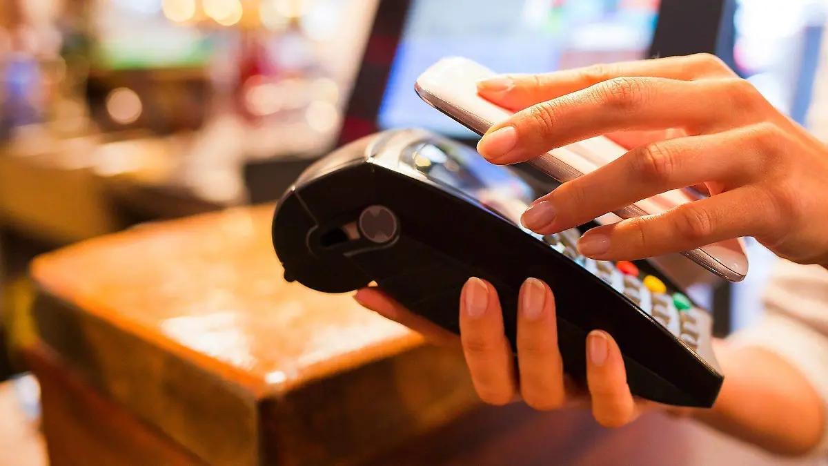 Bancas digitales: ¿Herramientas de empoderamiento o riesgo para las finanzas de las juventudes?