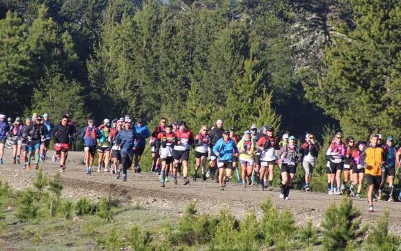 Villa Pehuenia–Moquehue recibe a 1.500 corredores para la Calvario Race 2025