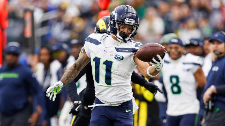 Record-smashing Seahawks star Jaxon Smith-Njigba continues to make ...