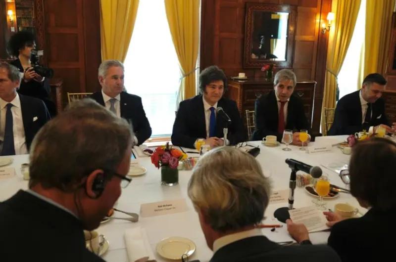 Milei cerró su gira por EE.UU. con empresarios y una visita espiritual en Nueva York