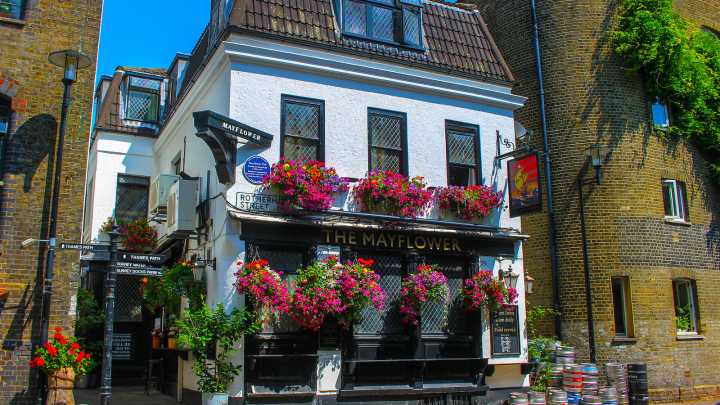 Think Thanksgiving Started In America? This London Pub Begs To Differ