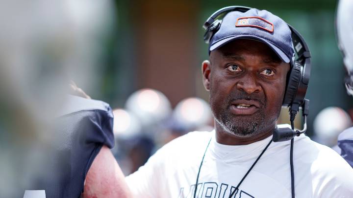 Who will call plays for Auburn after Hugh Freeze’s firing?