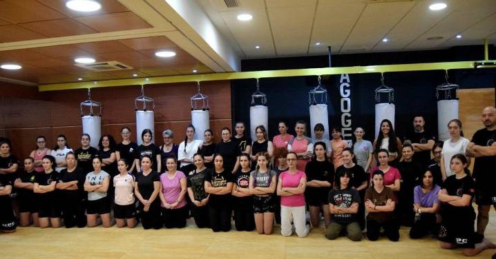 Cada vez más cordobesas buscan aprender defensa personal: "No somos luchadores, tratamos de defendernos, huir y pedir ayuda"