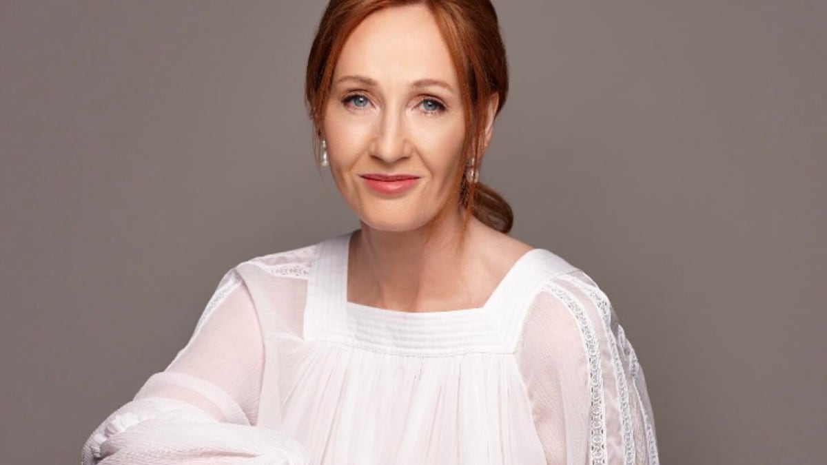 10 Inspiring J.K. Rowling Quotes That Will Brighten Your Day