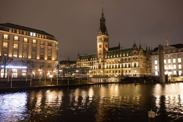Wild form of polio found in Hamburg sewage sample, city authority says