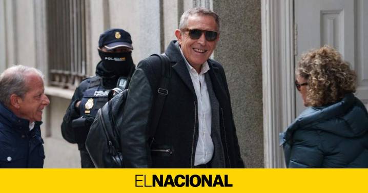 Otro periodista vio el correo de la pareja de Ayuso horas antes de que lo recibiera el fiscal del Estado