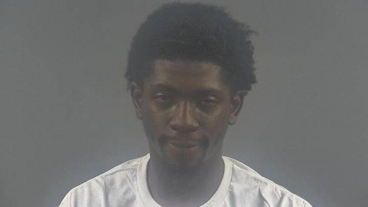 Man charged with drug offenses in Bowling Green after traffic stop