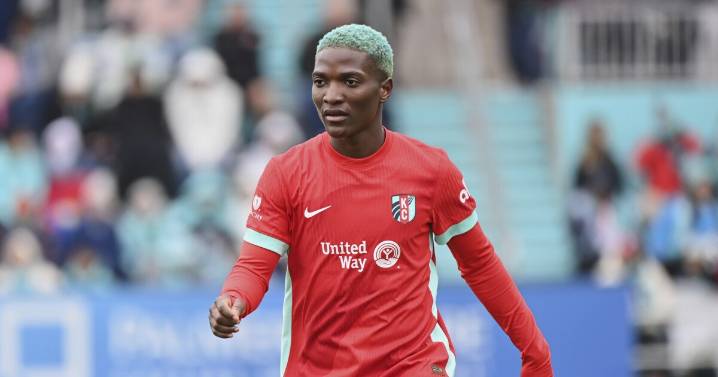 KC Current forward Temwa Chawinga named 2025 NWSL MVP