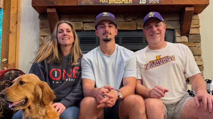 Who Are Vikings QB Max Brosmer’s Parents? Meet Dad Colin & Mom Jayna Brosmer Learn everything about the Minnesota Vikings quarterback Max Brosmer’s parents, Colin and Jayna Brosmer on EssentiallySport
