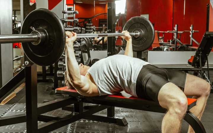 Paused Bench Press: The Simple Hack That Skyrockets Strength
