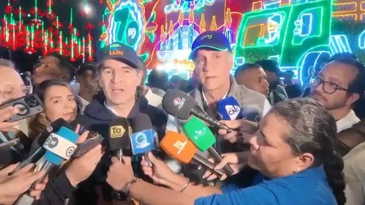 ¡Con ocho millones de bombillas LED! EPM encendió los alumbrados «En Navidad, Medellín te quiere»