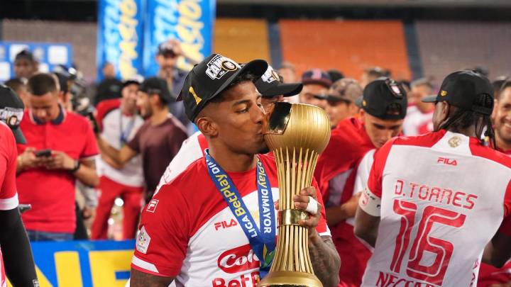 ¿Hay opciones de llegar al América? Santiago Mosquera se aleja de Santa Fe por las ofertas de otros equipos