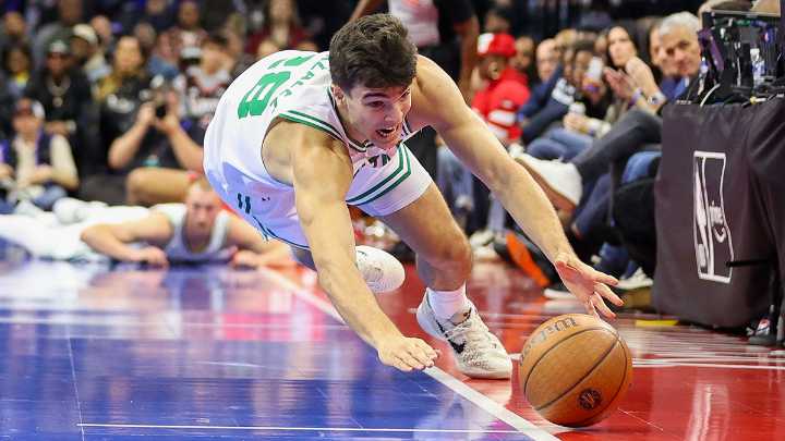 Hugo Gonzalez is earning Celtics’ trust with energetic play