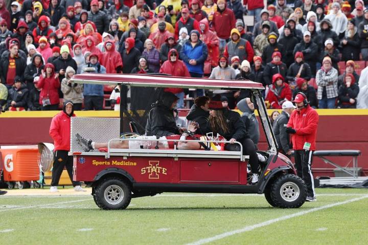 Deadspin | Iowa State TE Benjamin Brahmer carted off after collapsing