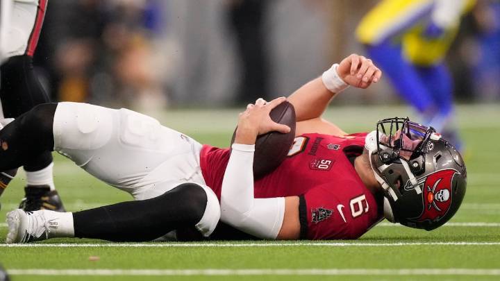 Bucs get crushed and Baker Mayfield gets hurt. So how was your Sunday?