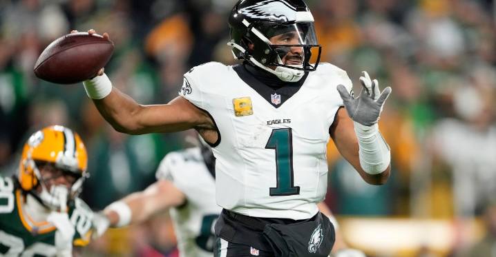 Lions vs. Eagles ‘Sunday Night Football’ live discussion: Another big NFC clash