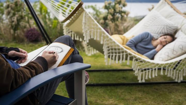 Murder in a Small Town - Episode 2.06 - Trust, but Verify - Promotional Photos + Press Release