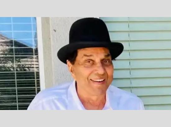 Veteran Actor Dharmindra Deol is no more [ FULL VIEW ]