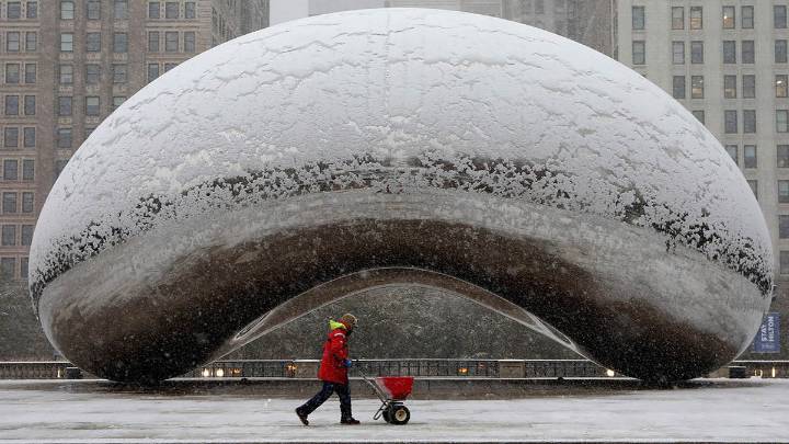 Chicago snow timing: How much could the area see and when?
