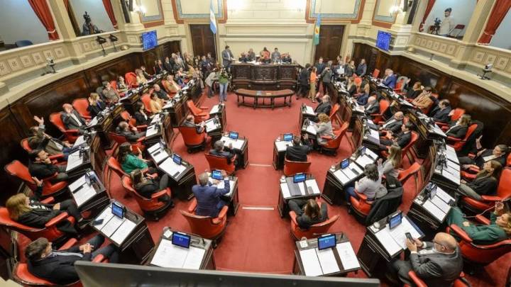 ¿Se destraba el endeudamiento en la Provincia? Senadores también convocaron a sesionar