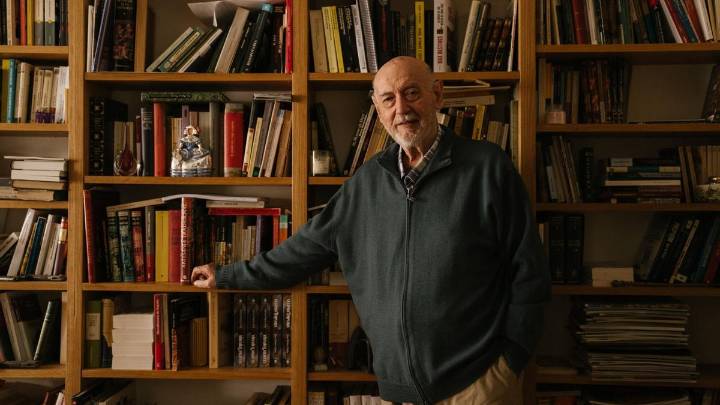 Juan Eslava Galán: "En el sexo, como diría Franco, en España hemos alcanzado las últimas cotas"