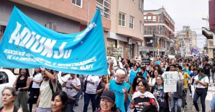 Docentes universitarios van al paro la semana que viene