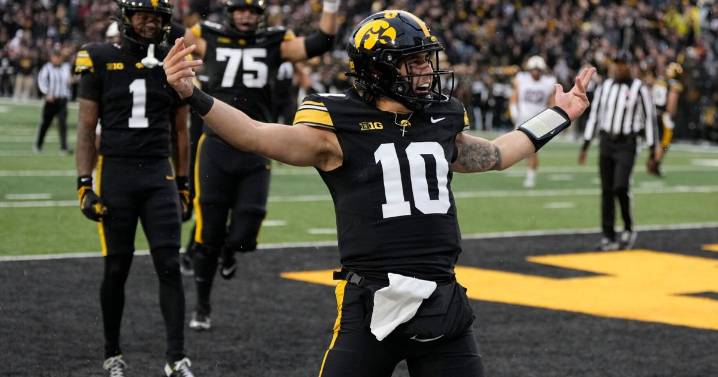 College football picks: Another week for an unranked underdog upset in the Top 25?