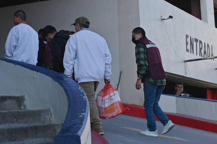 Advocates want Mexico to step up for citizens before they are deported from US