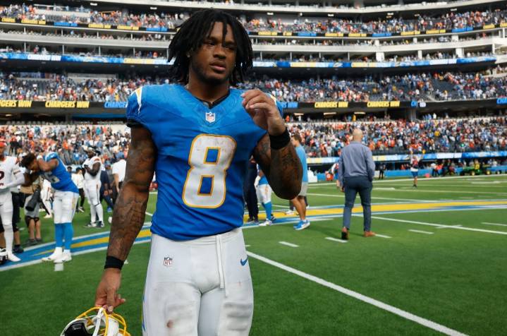 Chargers open window for RB Omarion Hampton’s return