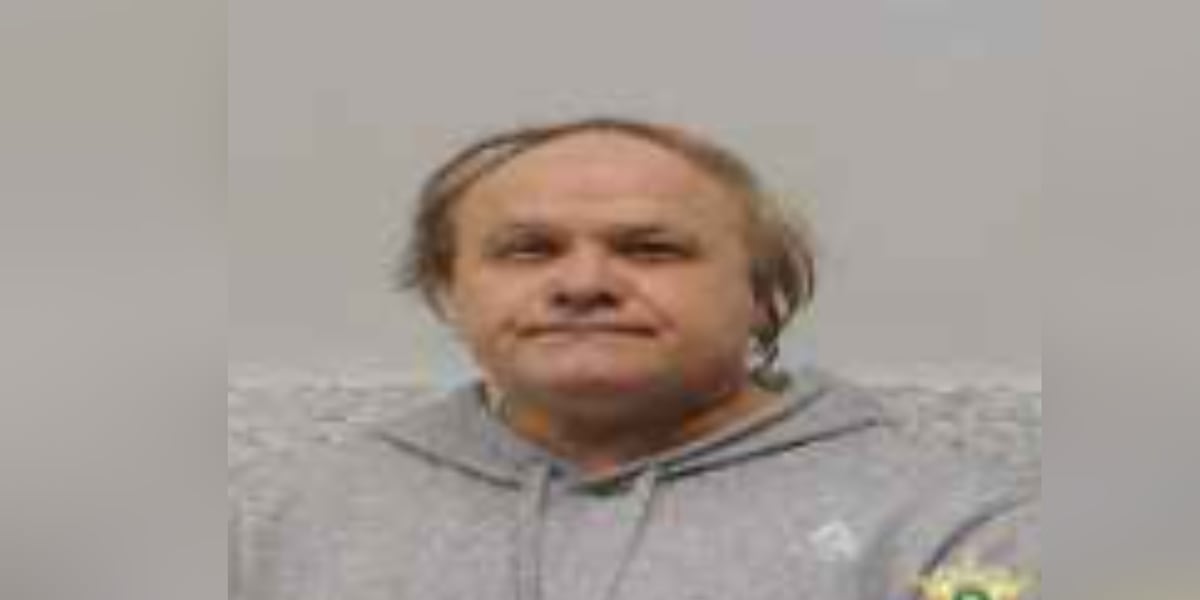 EBR Schools employee arrested; tried to meet up with boy to engage in sexual activity, authorities say