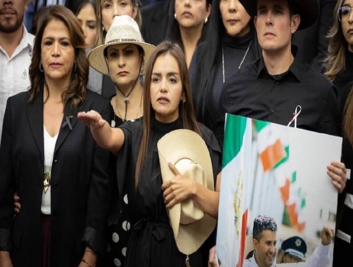 Asume nueva alcaldesa en Uruapan tras asesinato de Carlos Manzo