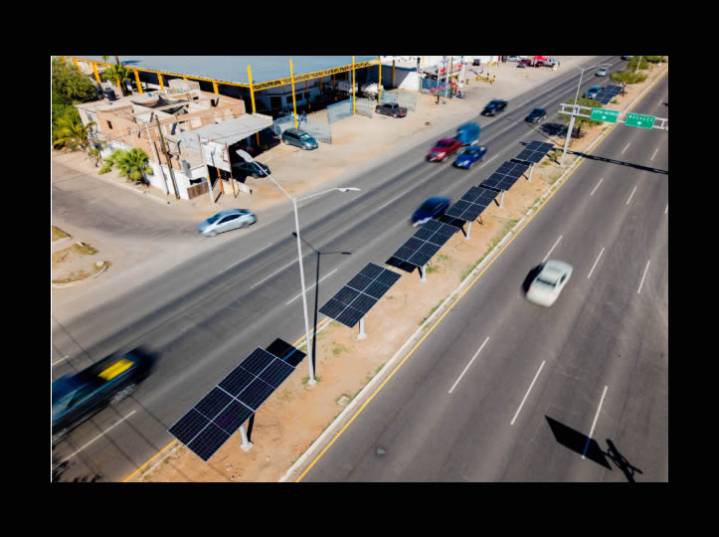 Impulsa Gobierno Municipal energías limpias con instalación de paneles solares en bulevar Manuel Clouthier