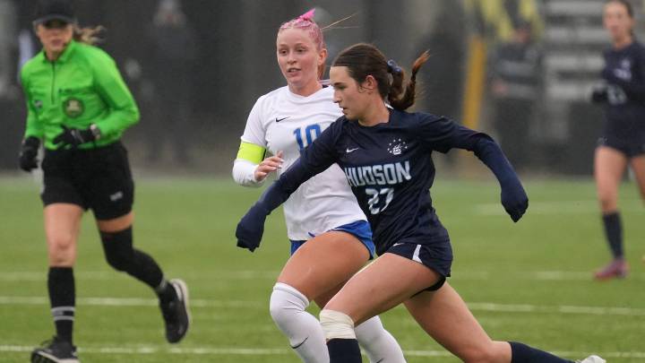 Hudson girls soccer puts best foot forward in loss to Anthony Wayne
