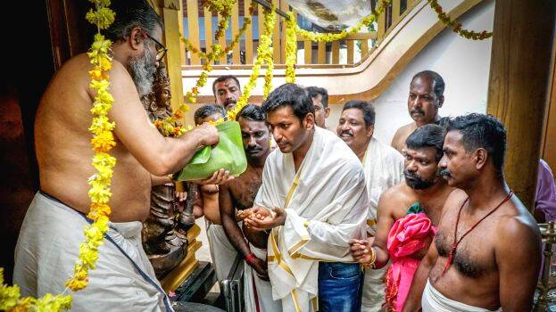 Tamil actor Vishal visits Varahi Panchami Devi temple in Anayara