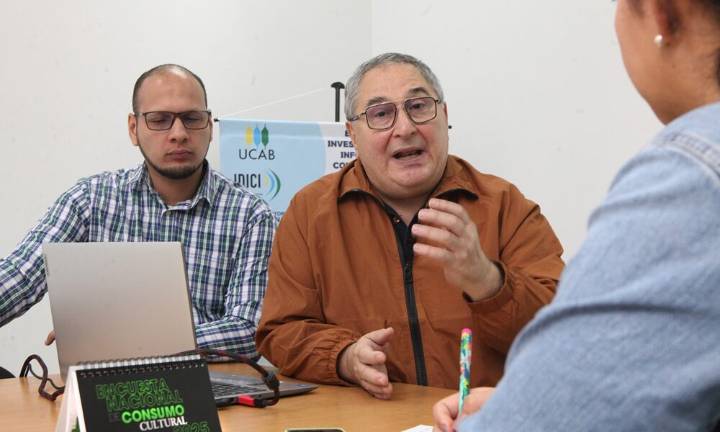 Venezolanos prefieren entretenimiento digital, según estudio de la UCAB