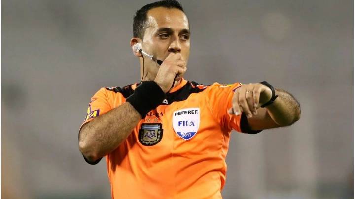 Espinoza defendió al arbitraje y liquidó a Caruso Lombardi: