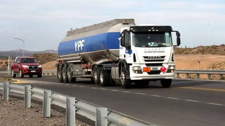 YPF realiza un simulacro de derrame de sustancias peligrosas en Vaca Muerta